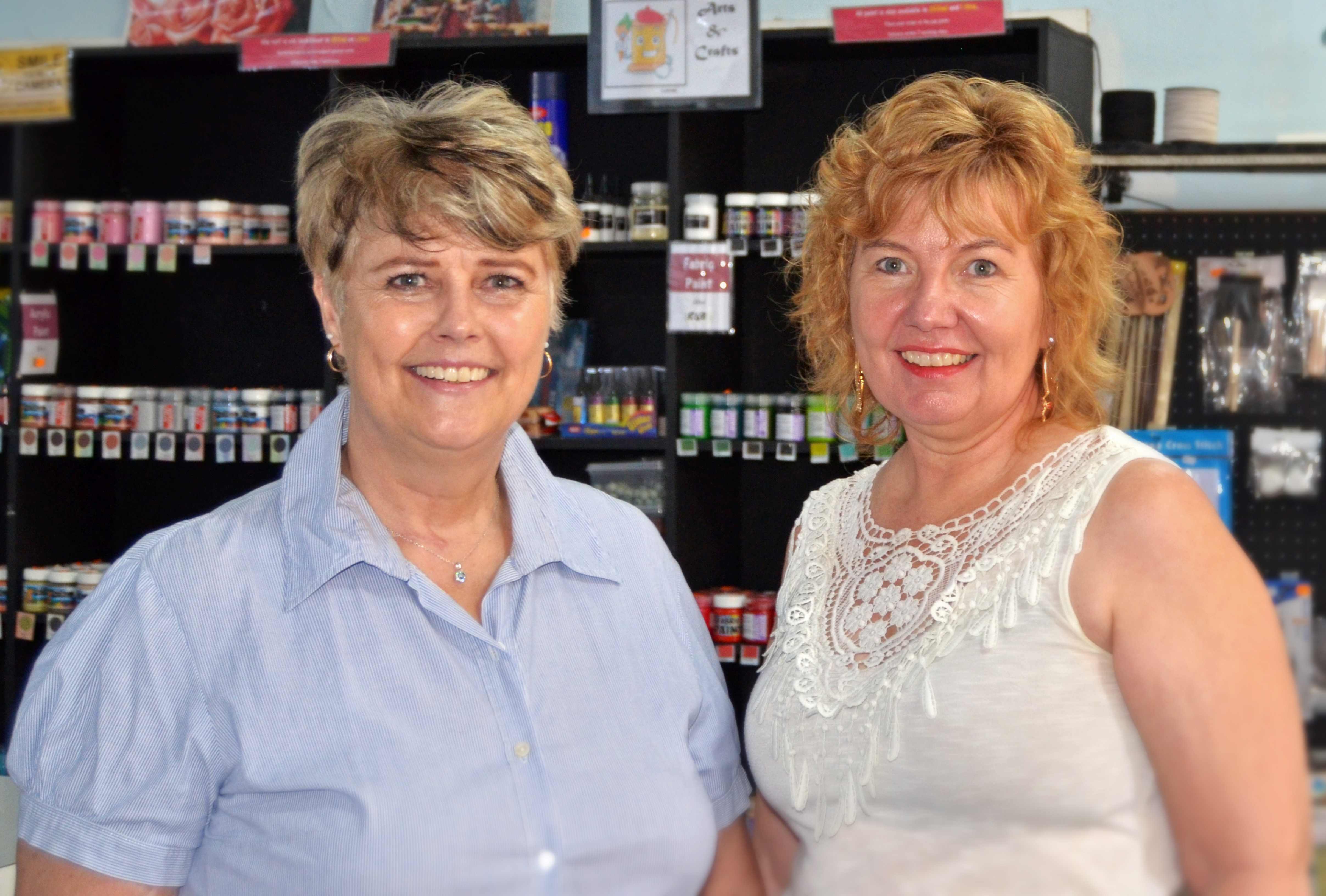 Jeanette (left) Mientjie (right)LR